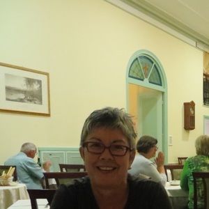 Meet your Posher, Teresa